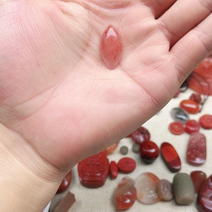 未镶嵌小滴溜南红玛瑙