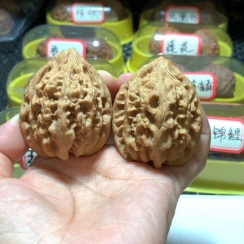 吊坠文玩核桃大沽石
