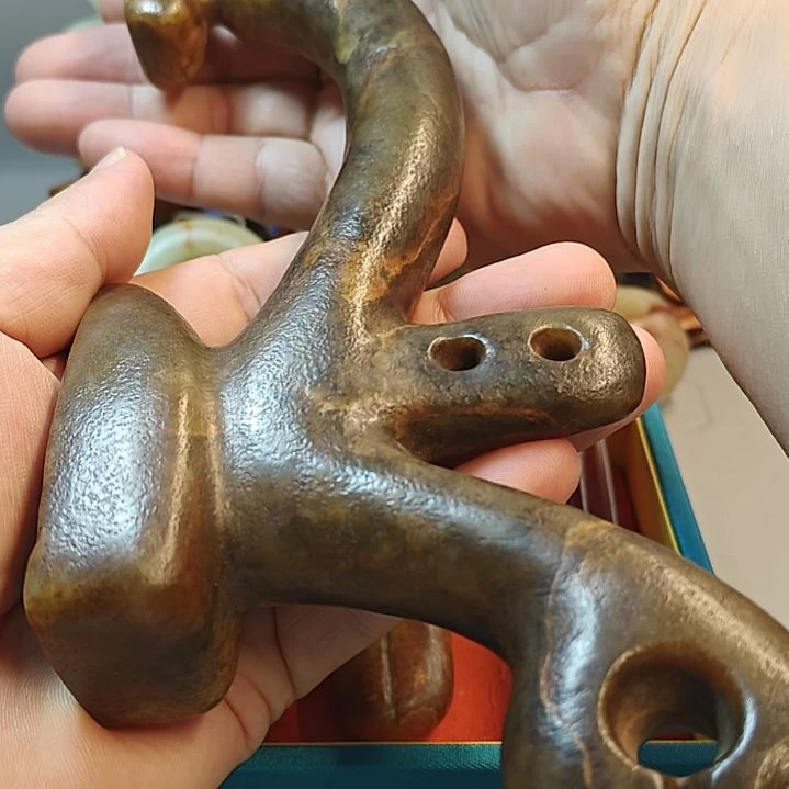 老***徐和田玉未镶嵌颈饰