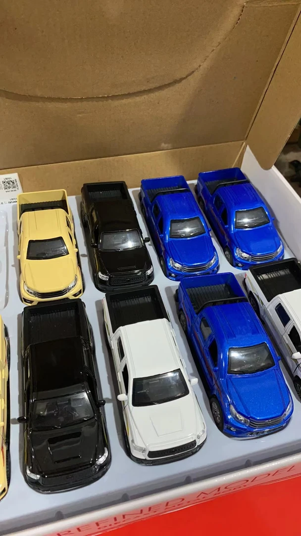 合金小车  皮卡造型【 直播间样品 不含电池 】 玩具  裸装