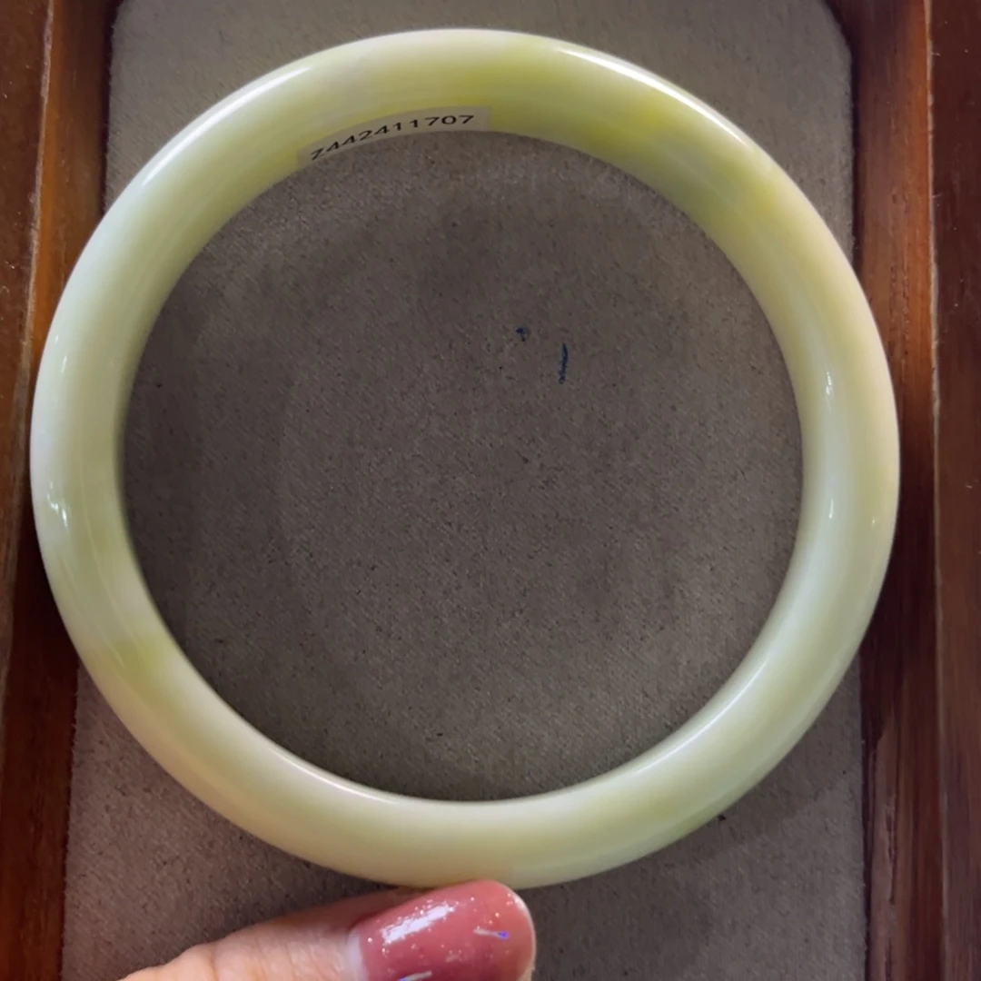 溶***儿蓝田玉（蛇纹石化大理石玉）未镶嵌手镯