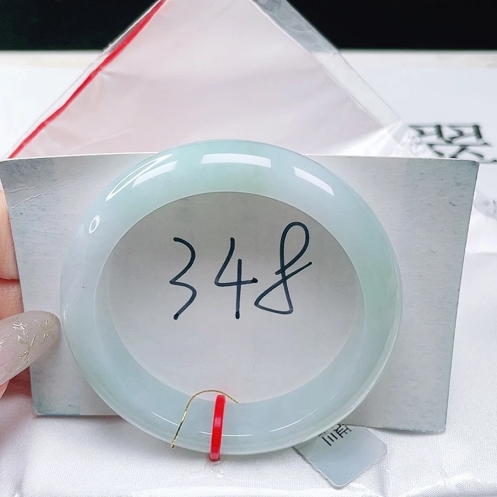 翡翠未镶嵌手镯缅甸翡翠50+