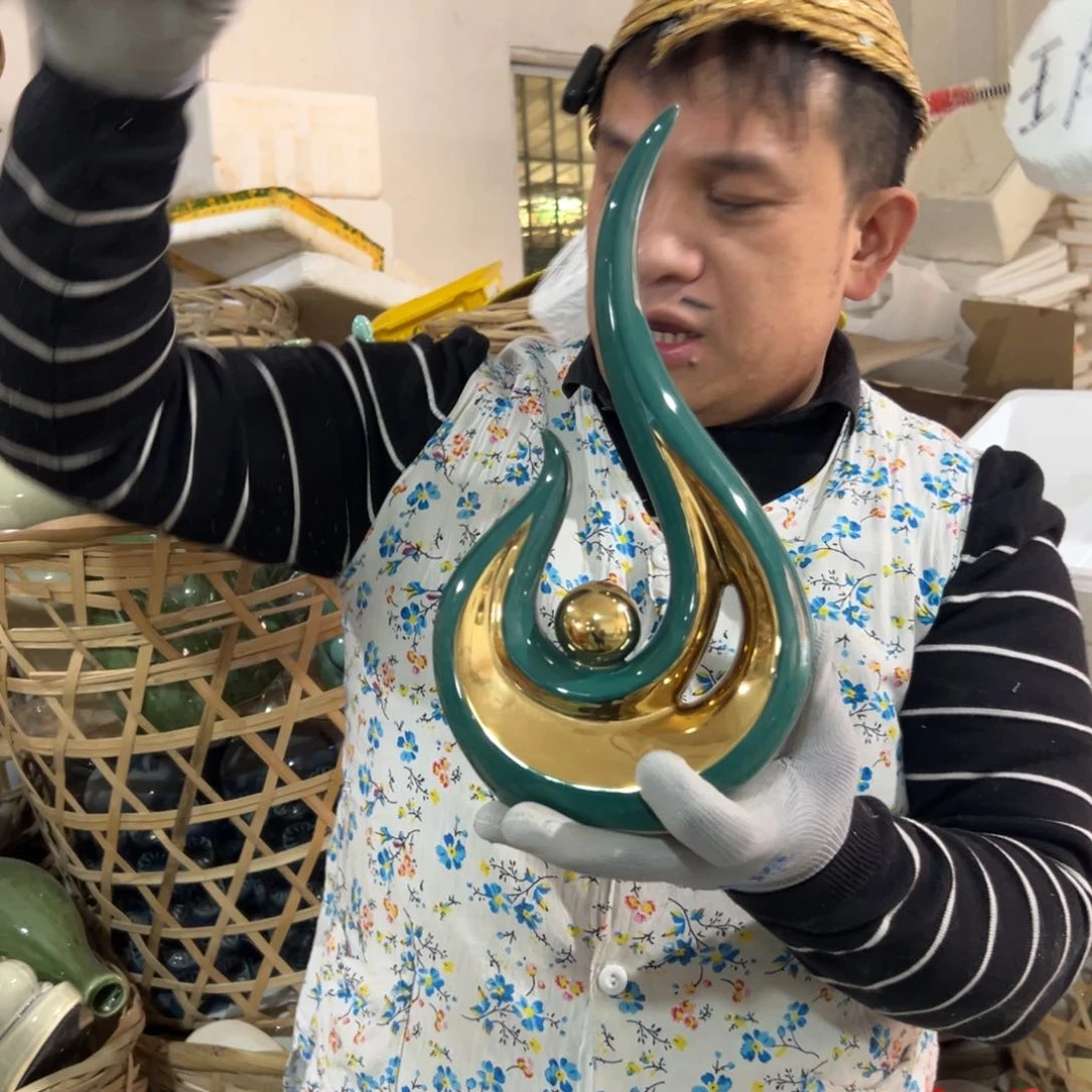 摆件148 号高中低温陶瓷工艺瓶（部分微瑕）