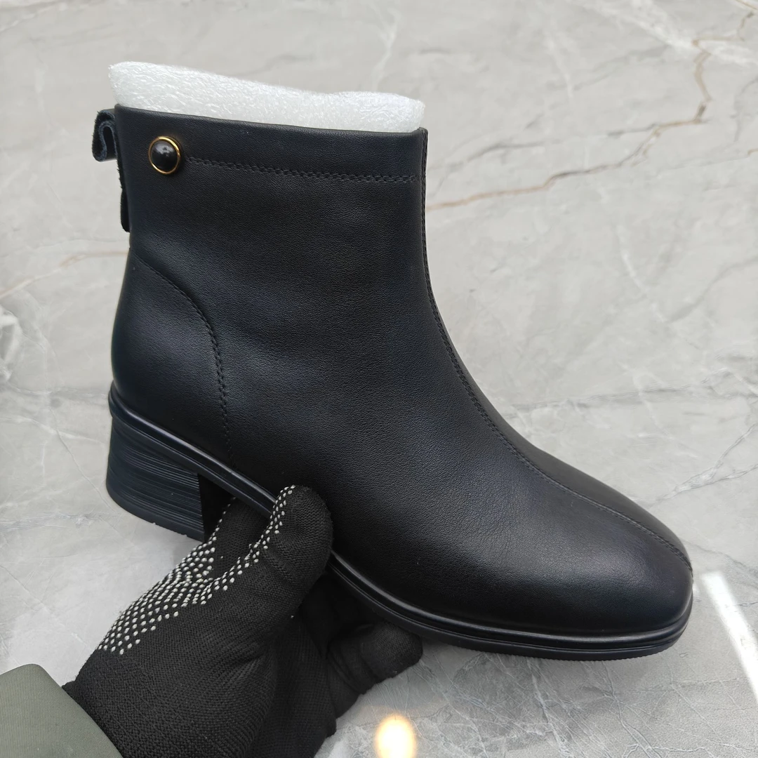 c（孤品）40码粗跟女靴(牛皮)593421120