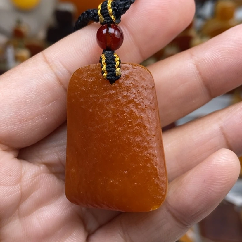 【闪购商品】琥珀颈饰未镶嵌