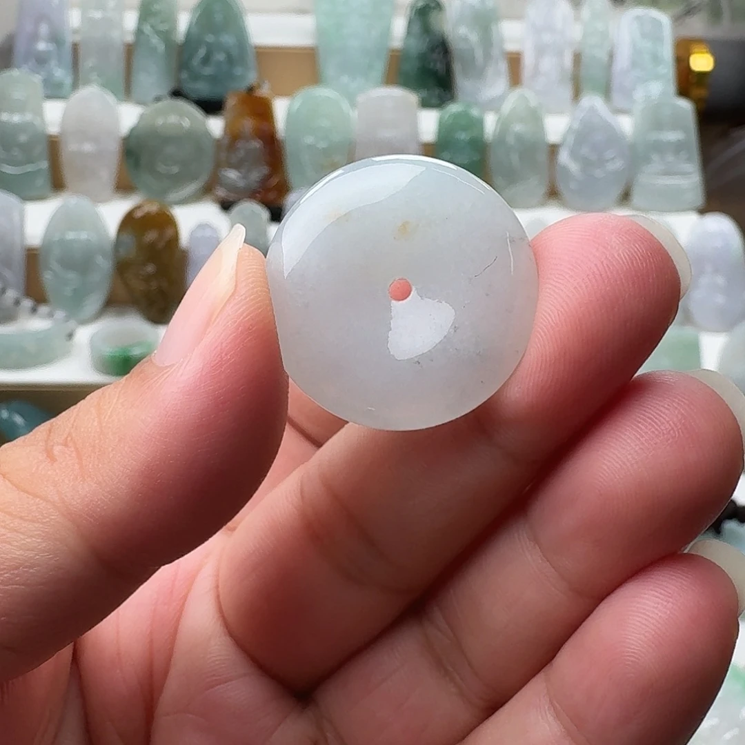 翡翠未镶嵌颈饰49