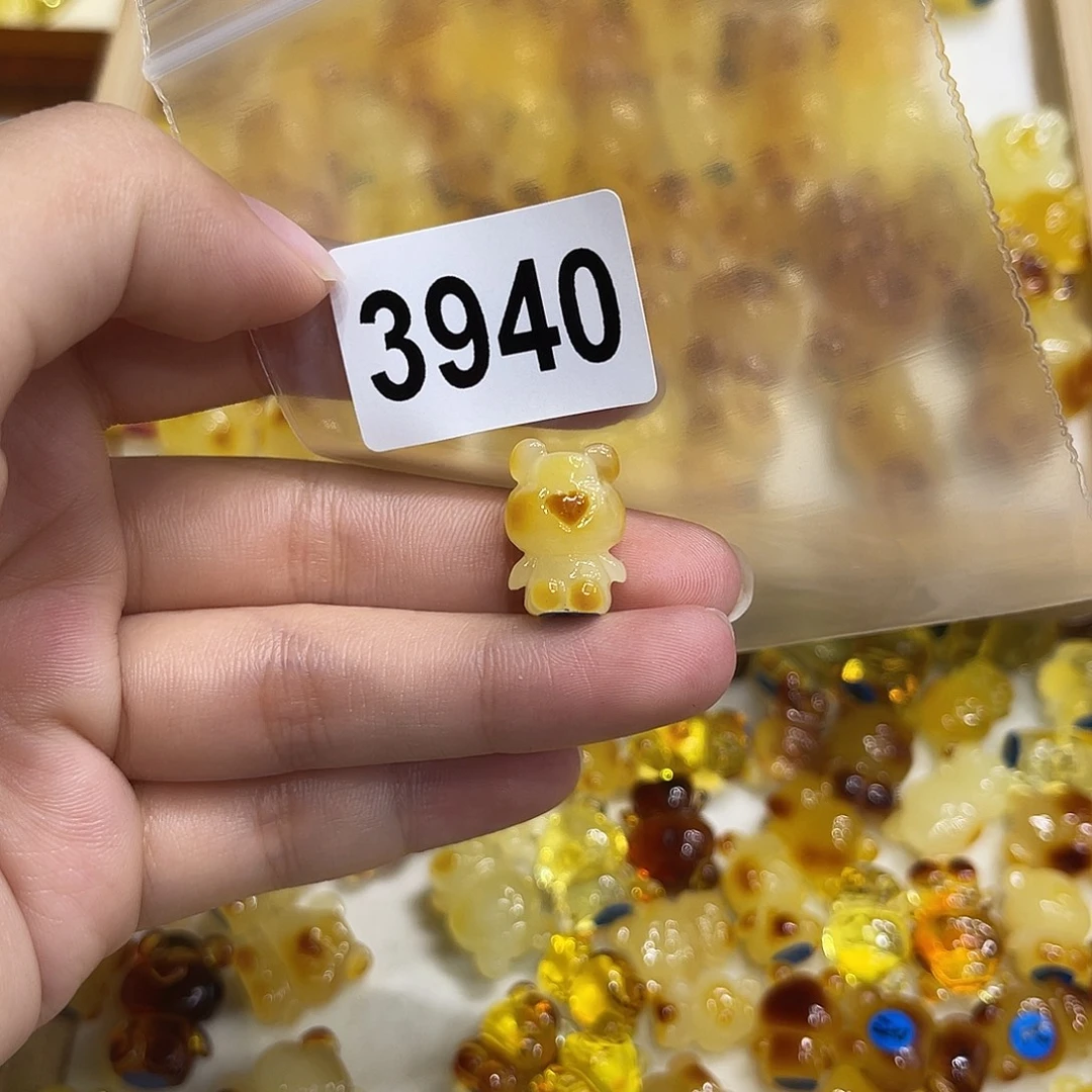 琥珀未镶嵌珠宝奇石