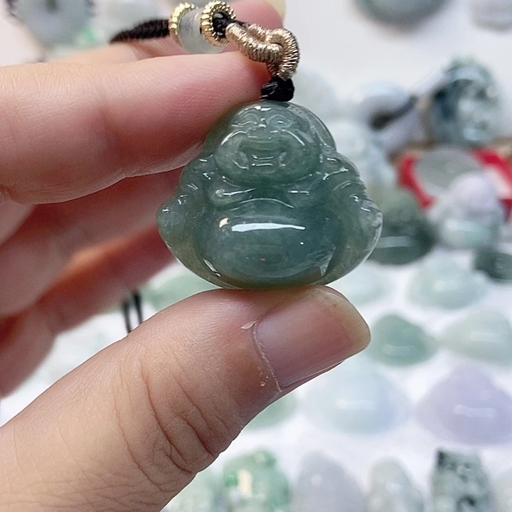 颈饰未镶嵌翡翠佛公