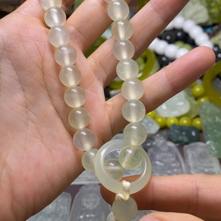 岫玉未镶嵌岫玉颈饰
