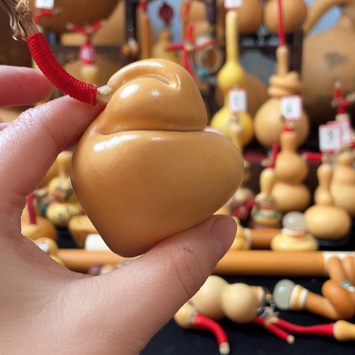 拾*爷葫芦岛市、去往别人家走去