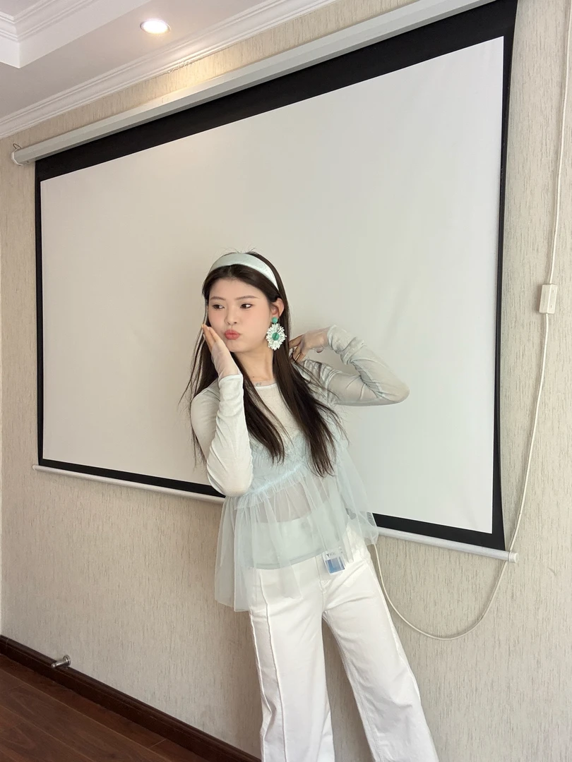 薄荷曼绿两件套纱套装