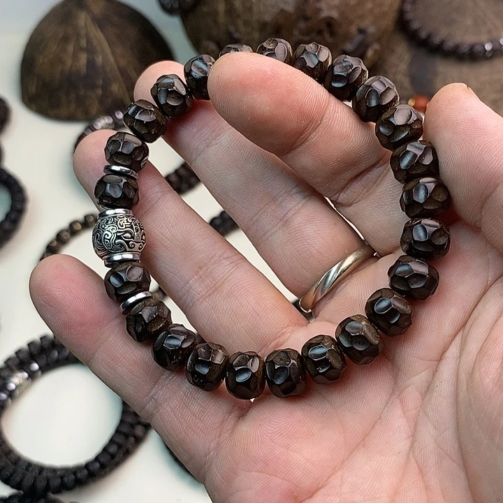 椰蒂手串C****g10✖️8奶酪貔貅