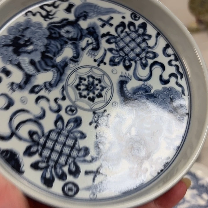 瓷片青花狮子大胡乘