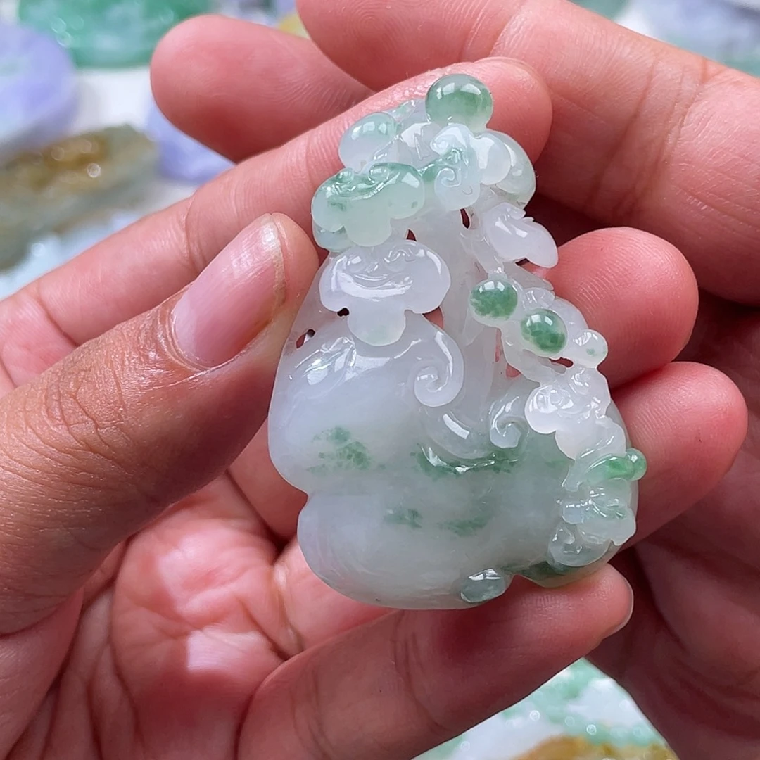 翡翠未镶嵌颈饰翡玉缘翡翠