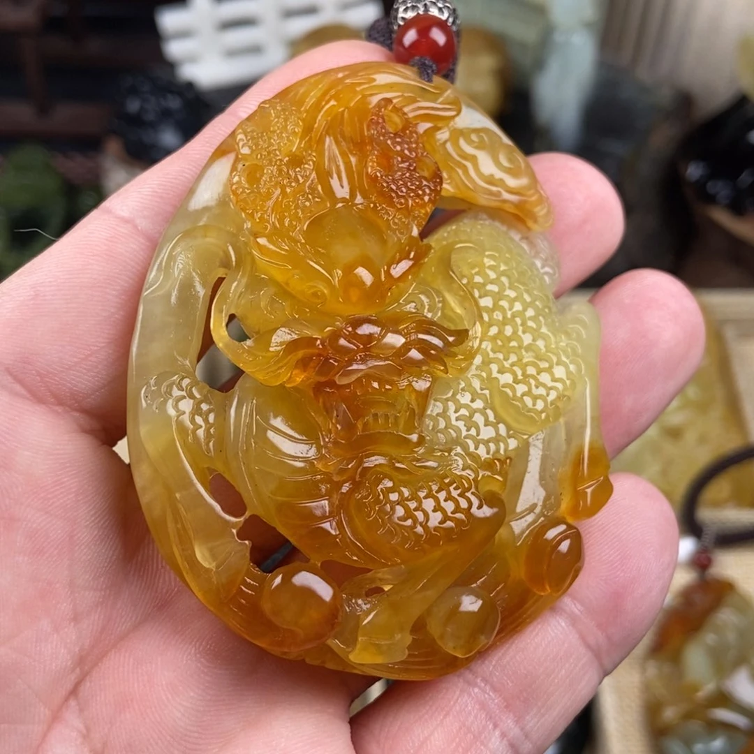 蛇纹石玉挂件未镶嵌