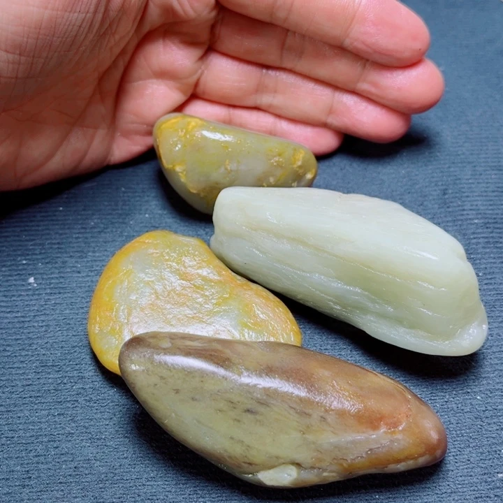 和田玉未镶嵌珠宝奇石