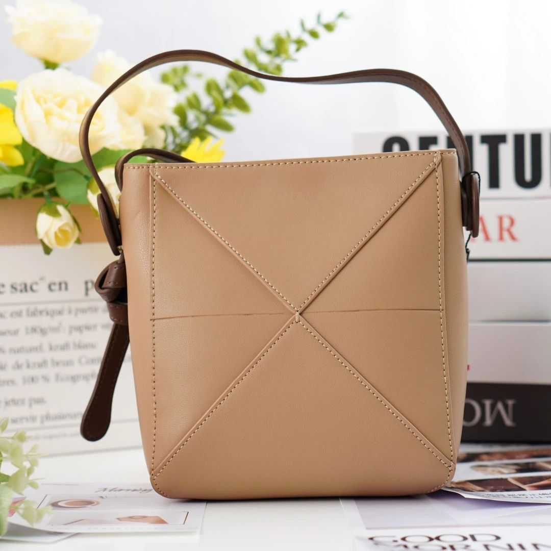 麦迪尚品【接WM】5051909 时尚简约复古单肩包水桶包品牌撤柜