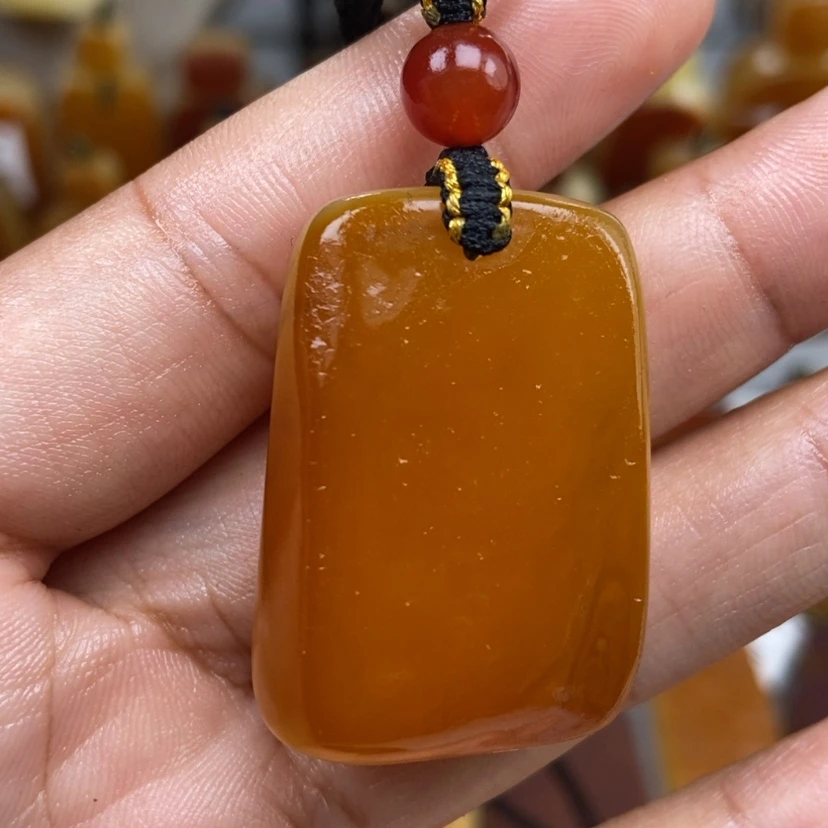 【闪购商品】琥珀颈饰未镶嵌