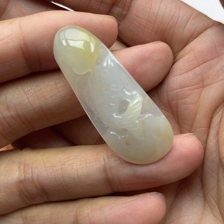 翡翠未镶嵌吊坠(不含链)c****rB144