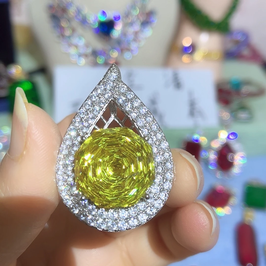 钨金璀璨夺目耀眼