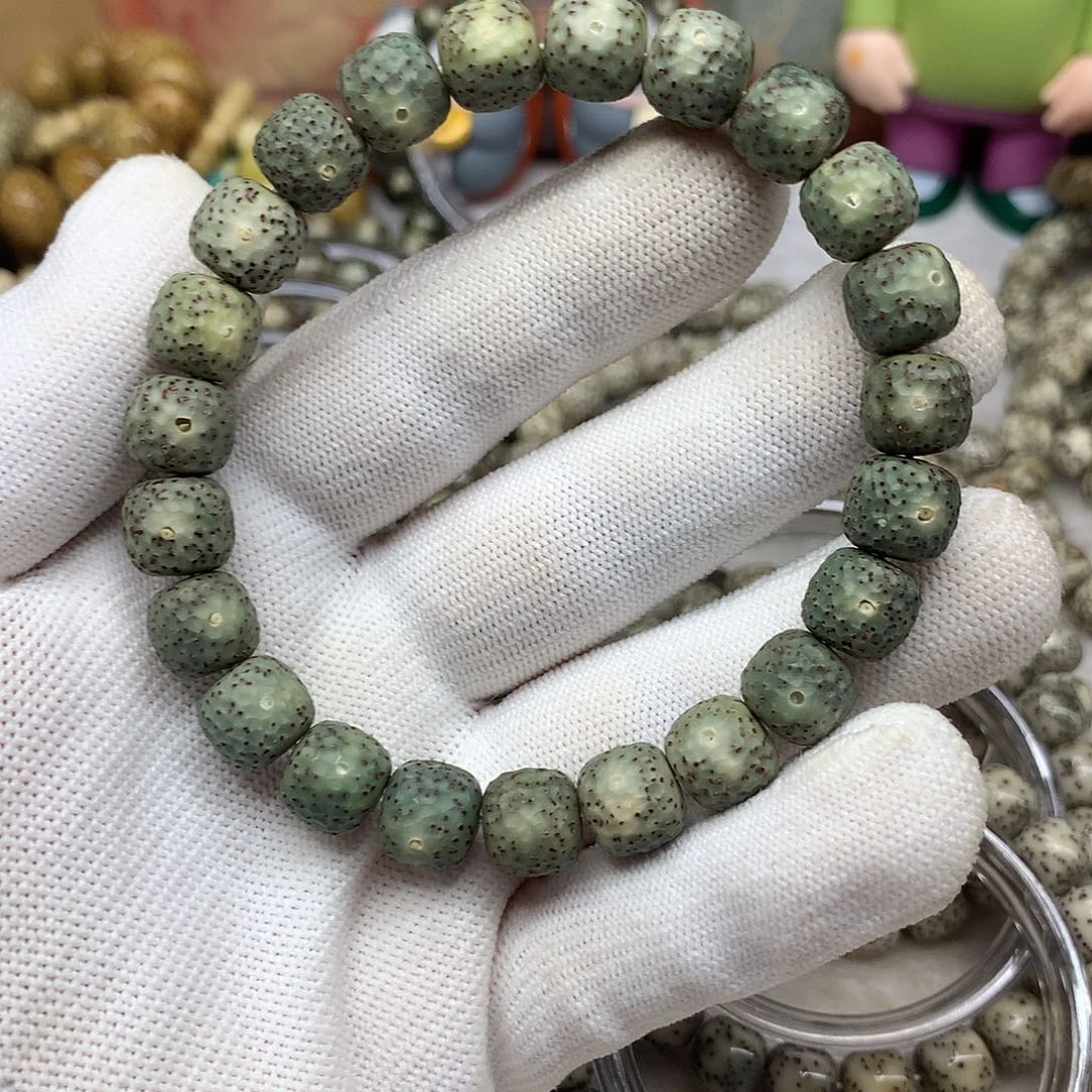 星月菩提吊坠5号手工满绿龙鳞10×9