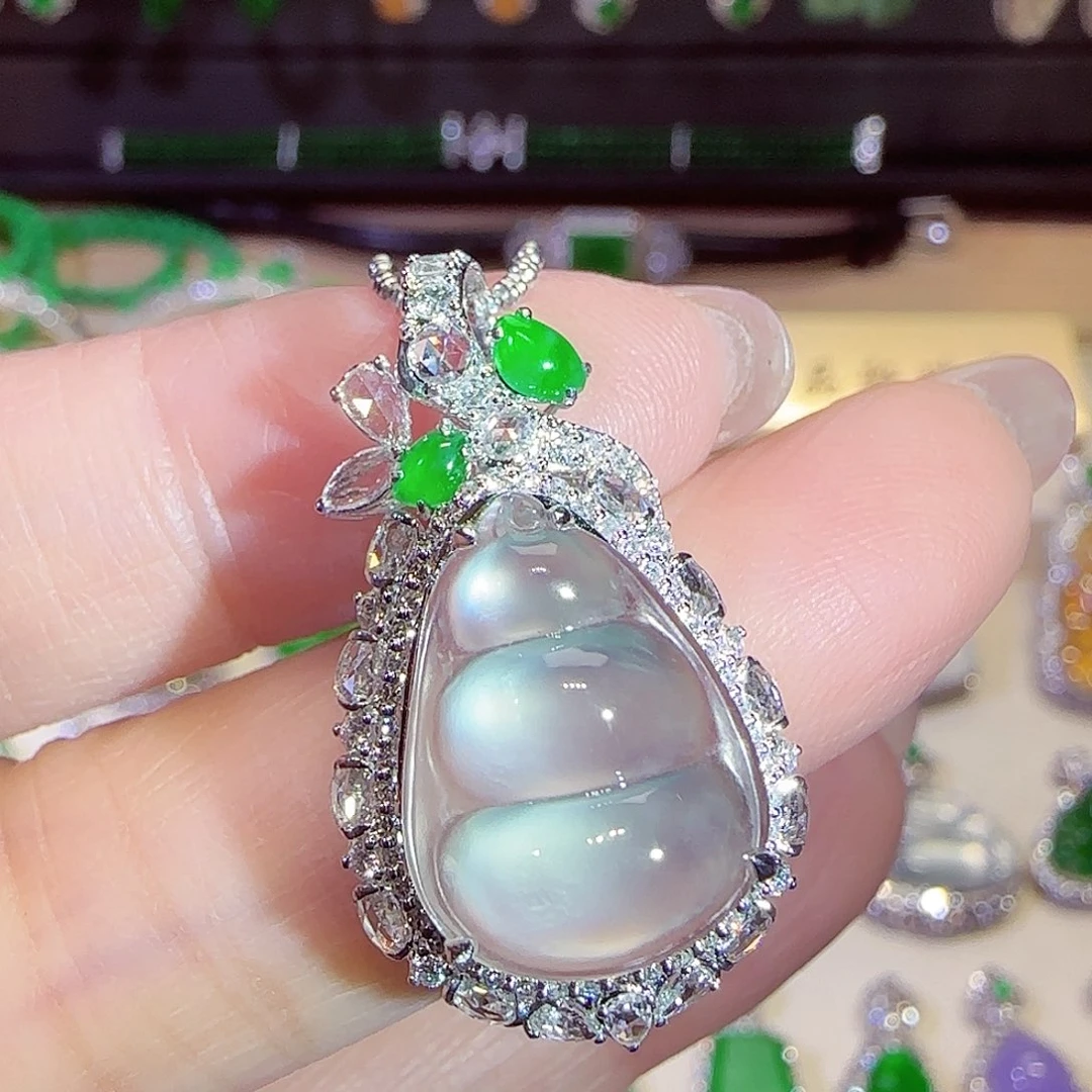 翡翠18K金镶嵌吊坠(不含链)