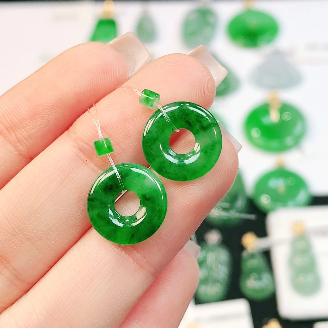 翡翠未镶嵌颈饰缅甸翡翠A货