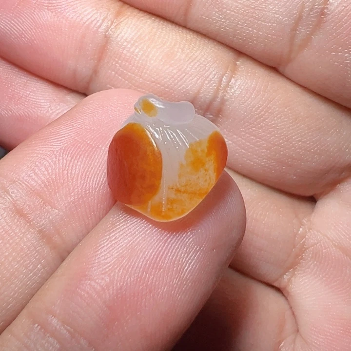 颈饰未镶嵌和田玉想**啥