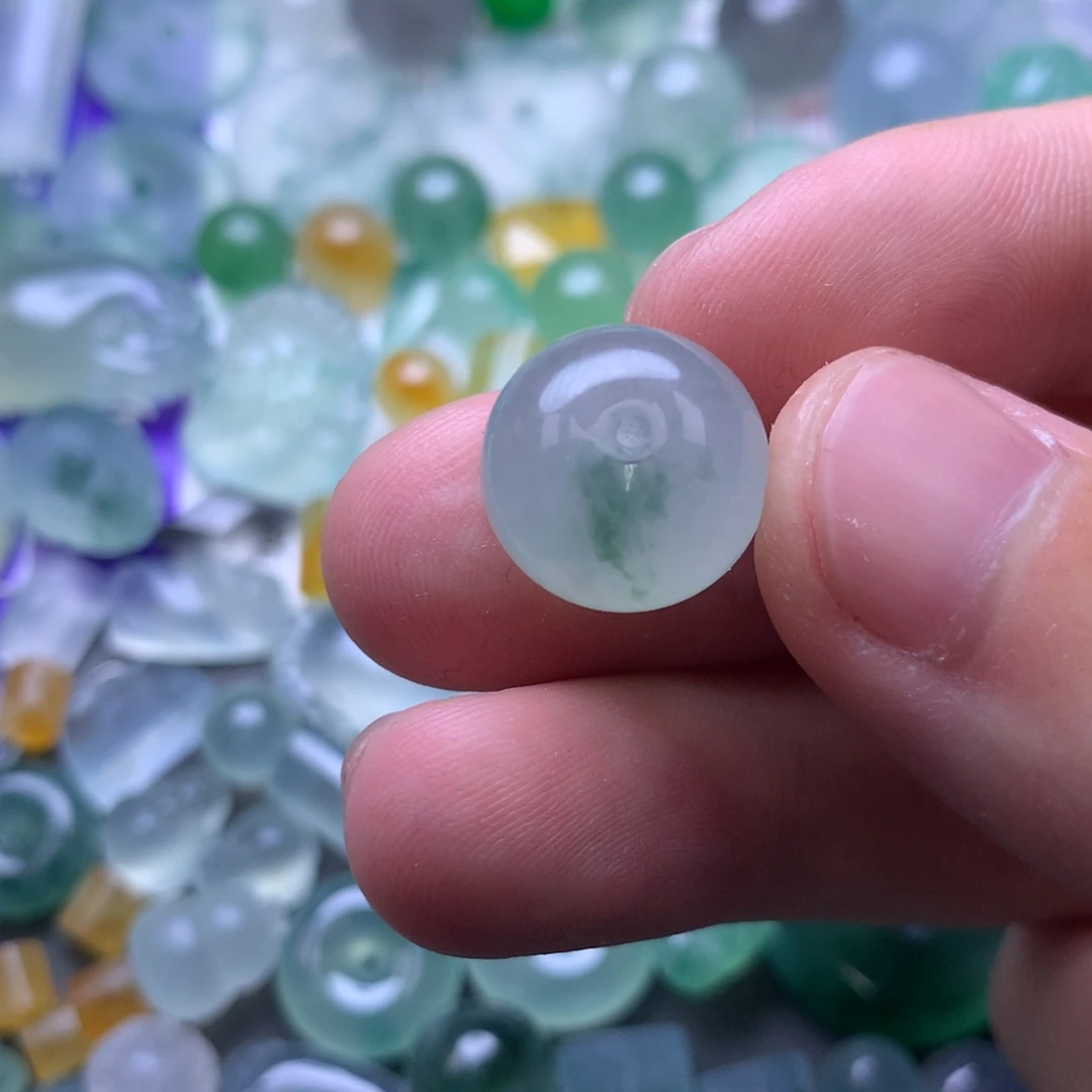 定制翡翠未镶嵌珠子