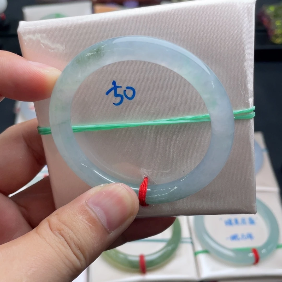 未镶嵌手镯翡翠翡翠手镯