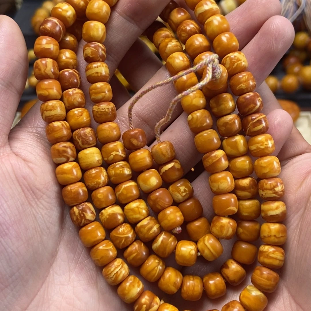 蜜蜡未镶嵌珠宝奇石