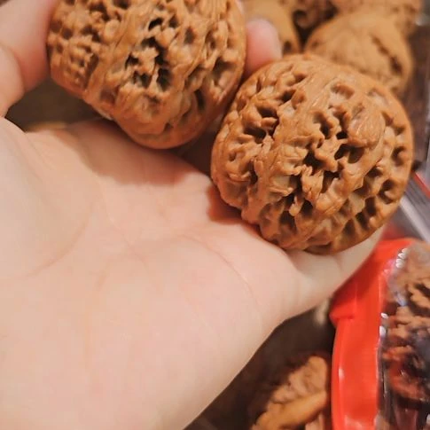 吊坠文玩核桃48粗筋