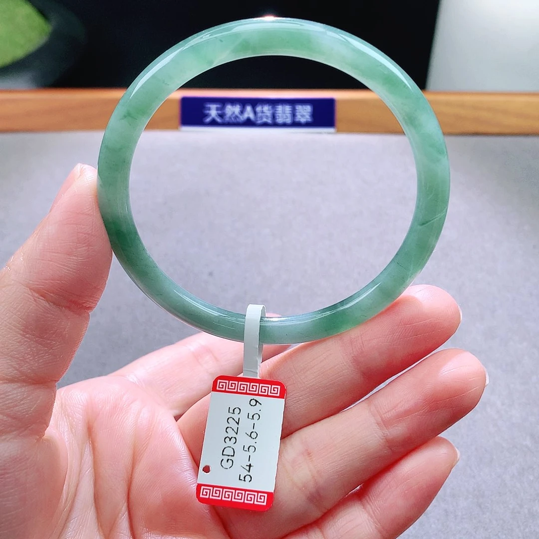 未镶嵌手镯翡翠天然翡翠手镯a货
