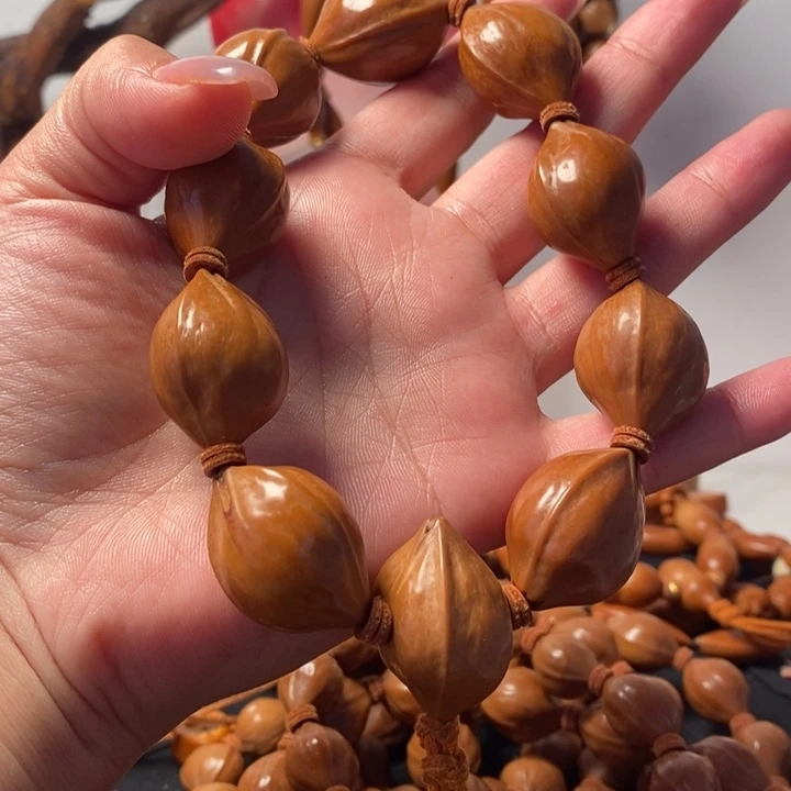 手串/手链橄榄核2.0三花铁盒