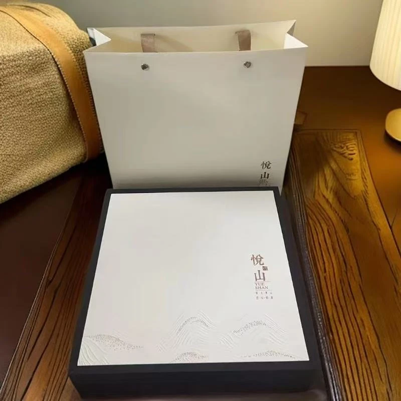 【悦山实木礼盒】 普洱熟茶礼盒装 单饼357克过节送礼 两个颜色随机