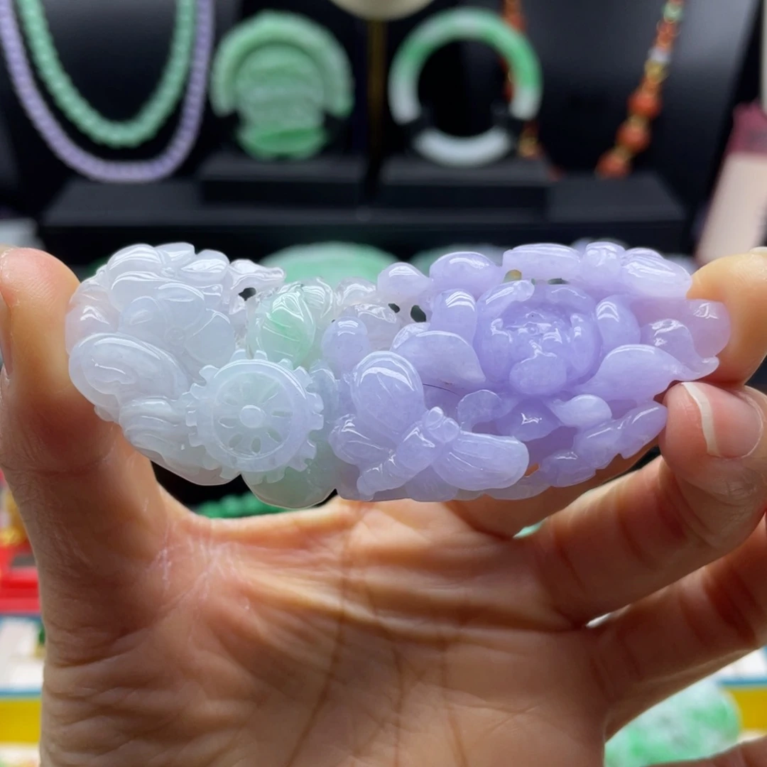 翡翠未镶嵌颈饰翡翠花牌