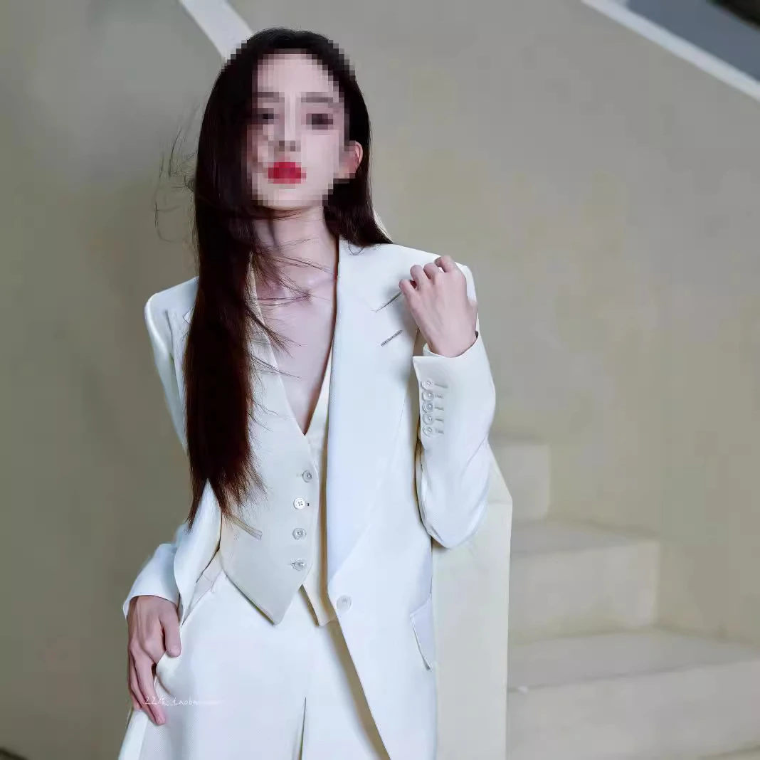 娜扎明星同款简约西装领修身白色西装外套V领单排扣马甲裙裤套装