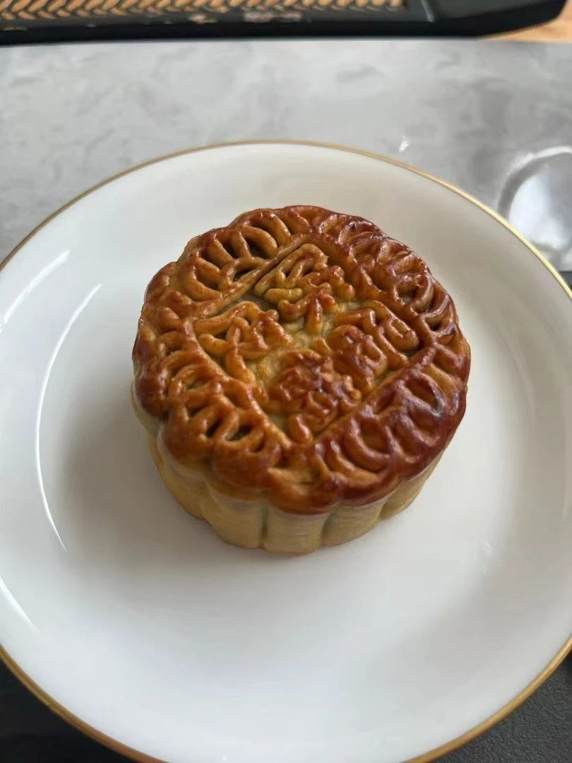 正宗新会陈皮梅江十年陈皮月饼陈皮蛋黄豆沙冬蓉五仁黑芝麻豆沙