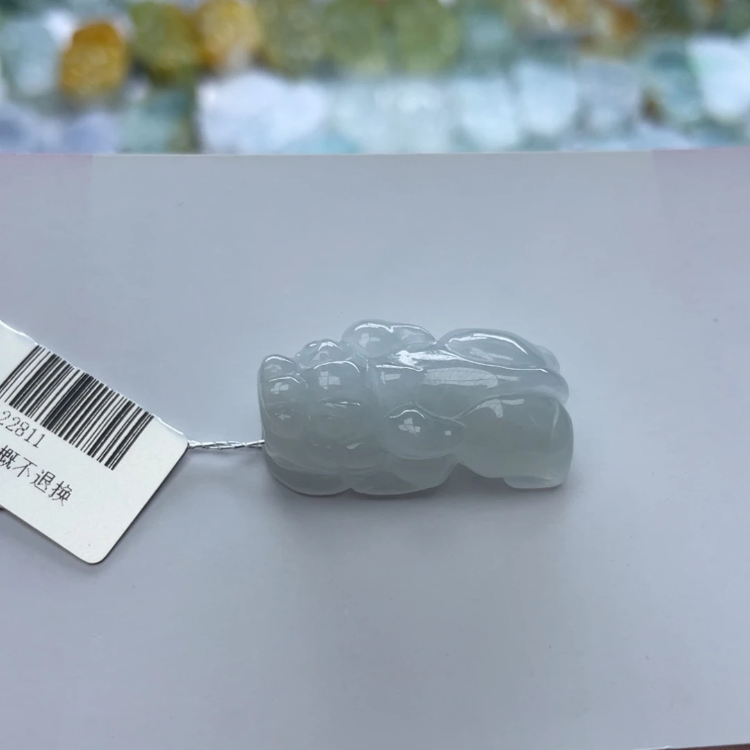 翡翠颈饰未镶嵌还*以貔貅