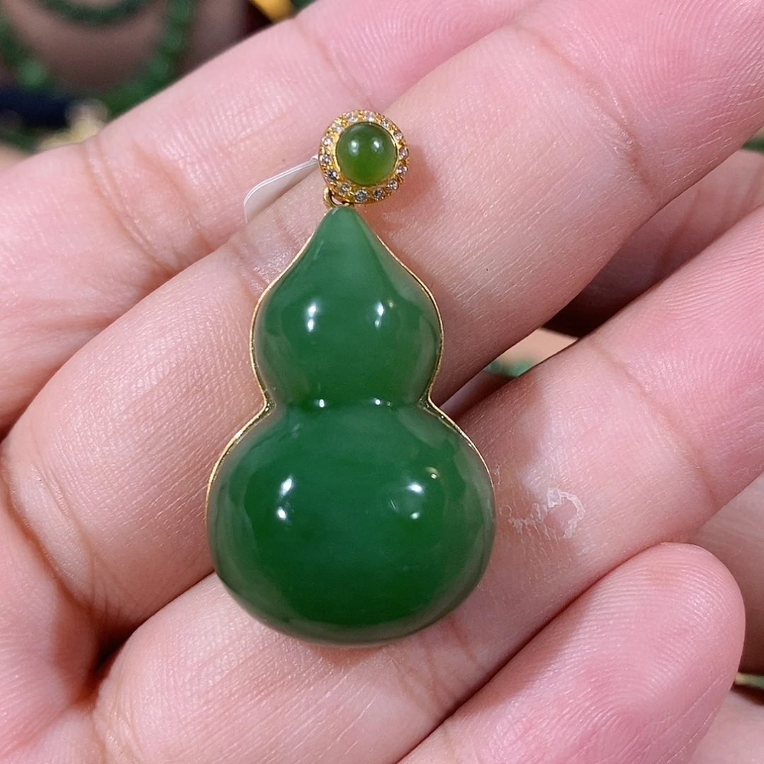 和田玉（碧玉）18K金镶嵌吊坠(不含链)