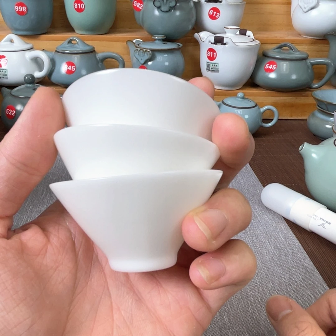 瓷片小微瑕。。。。。。。。。。。