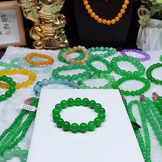 困****)阳绿手链17颗。 卡11➕