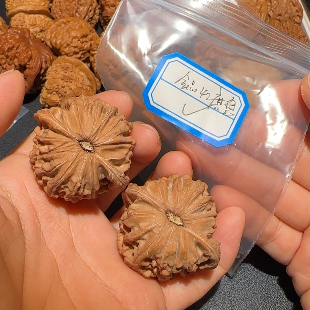 把件文玩核桃飞飞飞飞