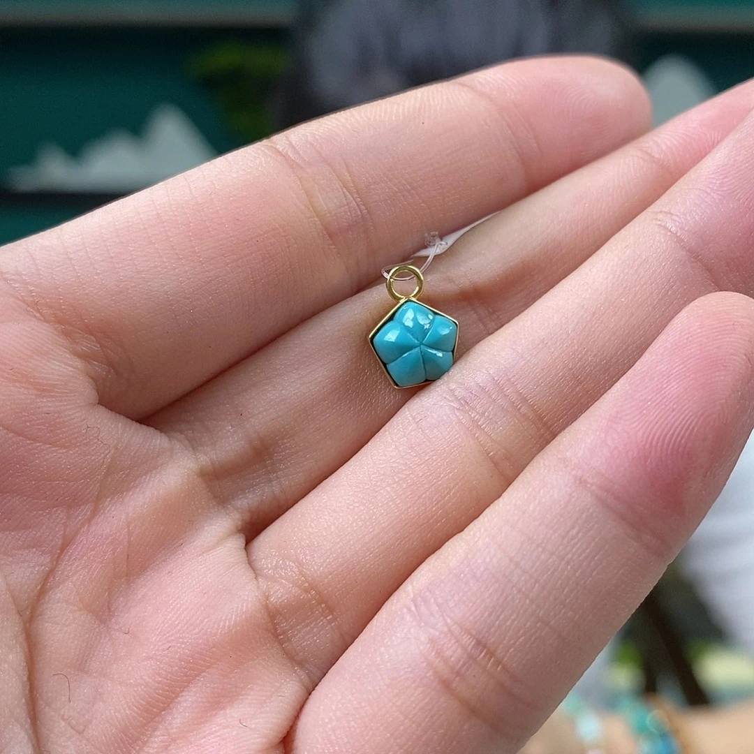 绿松石18K金镶嵌珠宝奇石