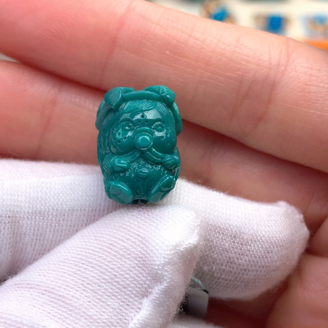 未镶嵌绿松石玉化福猪