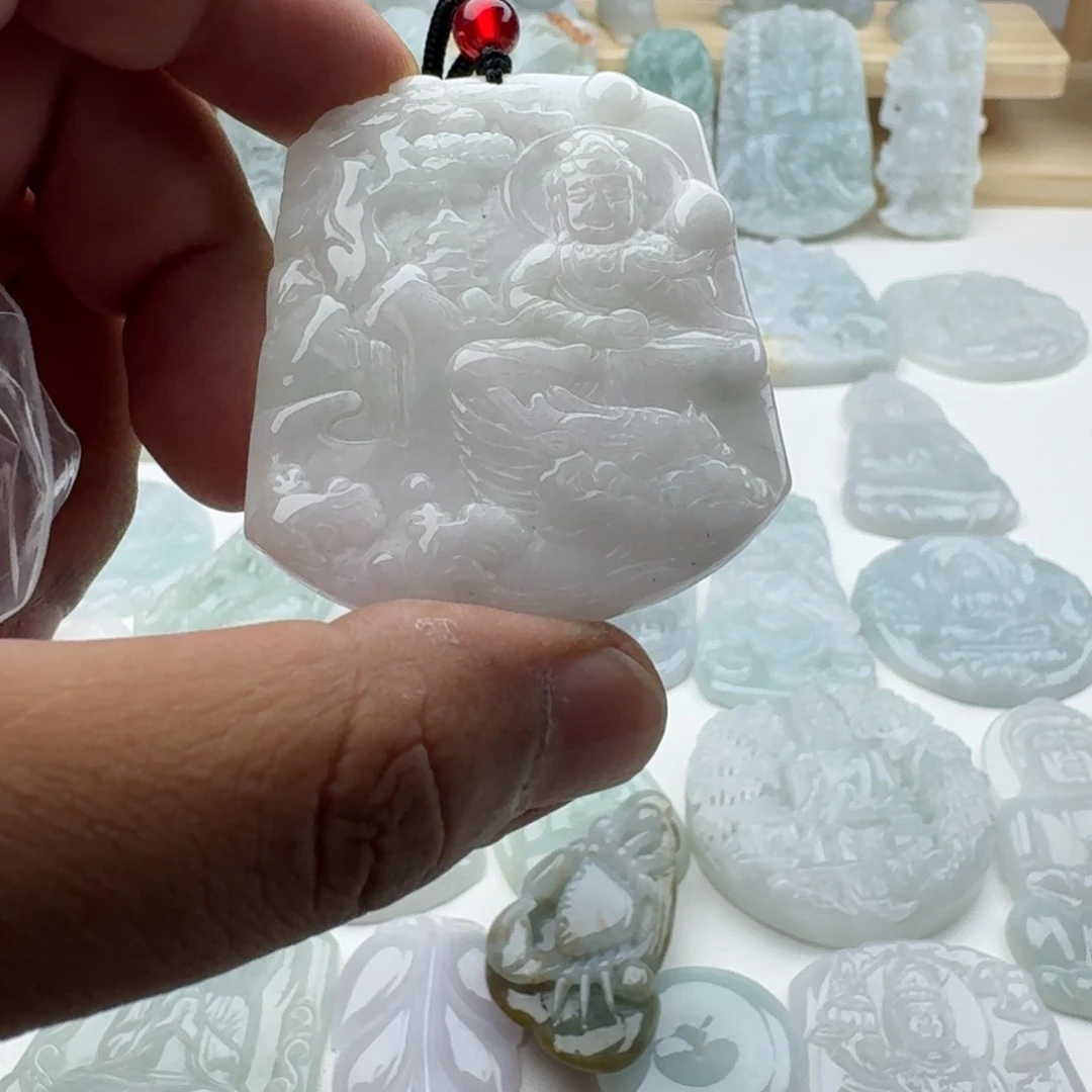 云***店颈饰未镶嵌翡翠天然缅甸A货翡翠