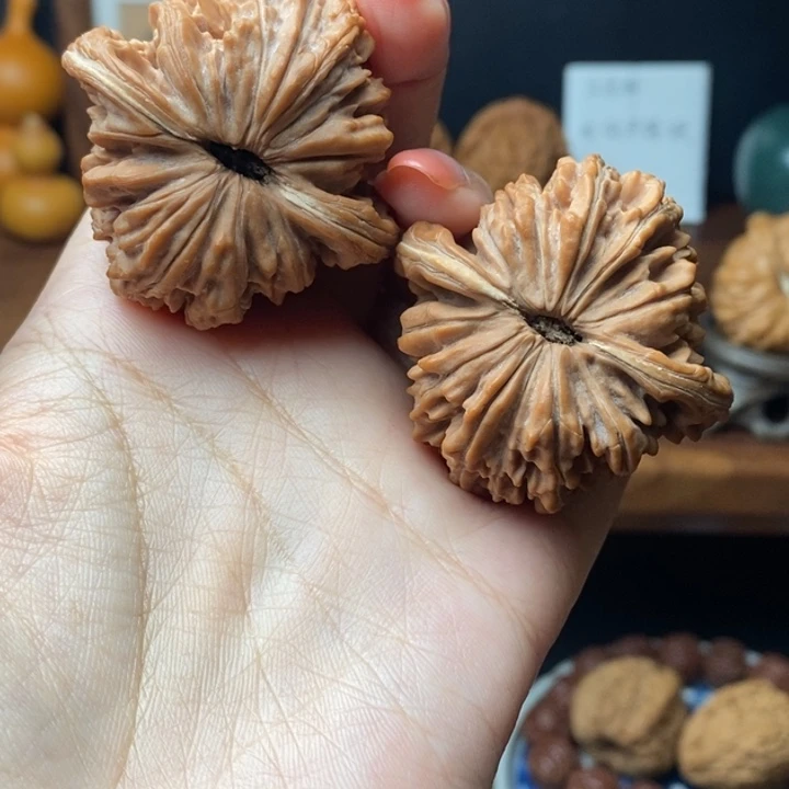 文玩核桃把件J****王四座楼文玩核桃