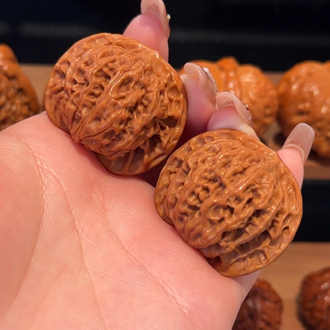 桃核吊坠盘龙纹37 精品767