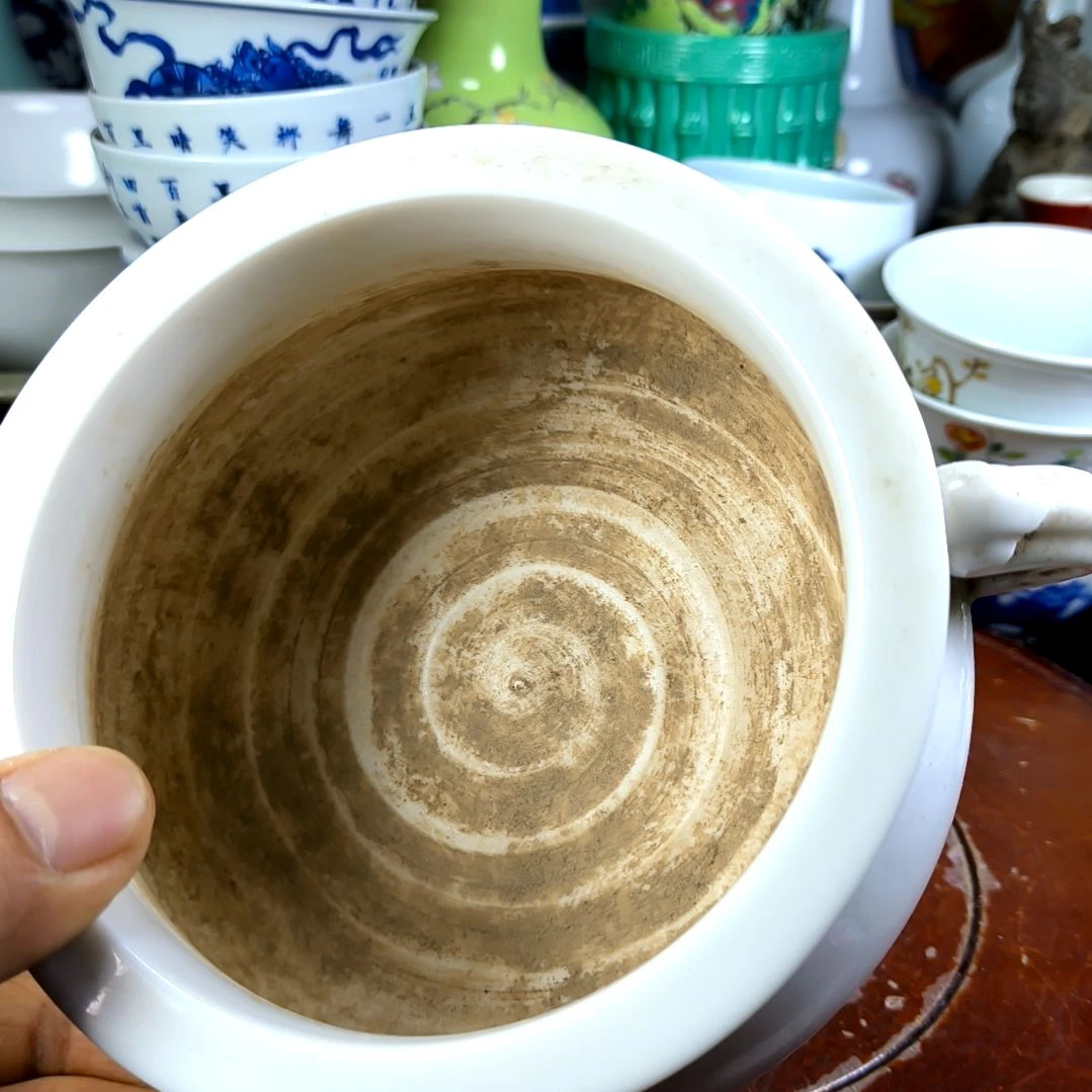 摆件柯*全手工制作的瓷器