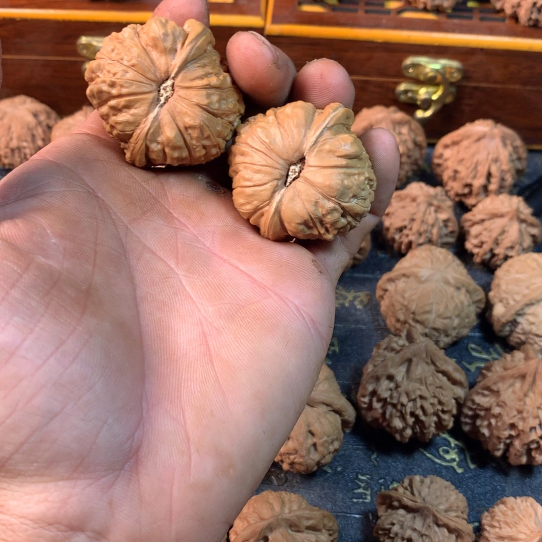 桃核吊坠文玩核桃42尺寸纯手工底南瓜敦